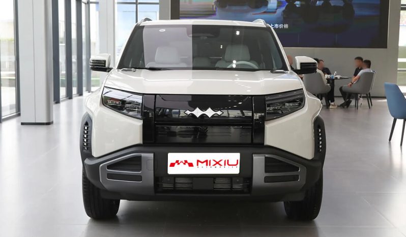 Leopard Titanium 3 — Compact SUV